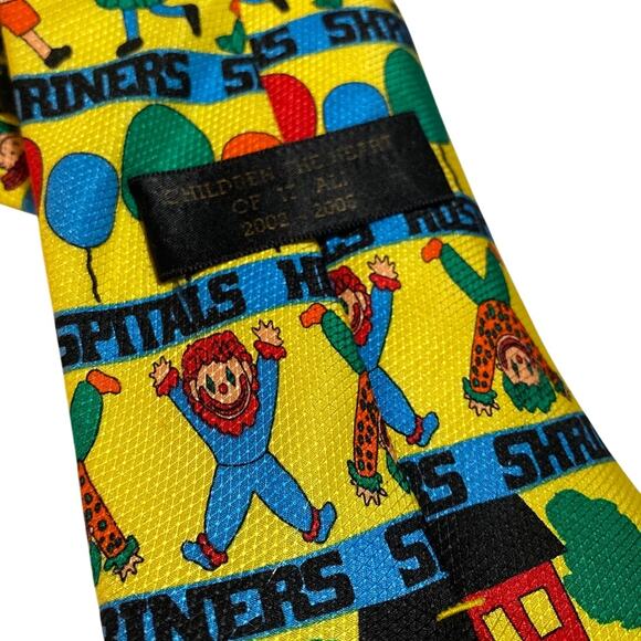Shriners Hospital Neck Tie Silk Yellow 2002 - 2003 Children Heart of it All Silk - Picture 2 of 9